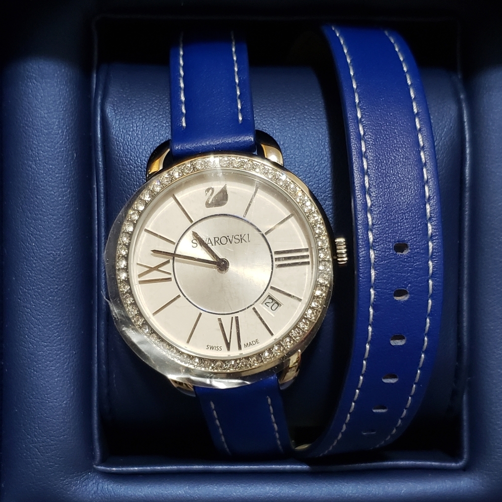 ⤵️⤵️New Swarovski Aila Day Double Tour Blue Watch
